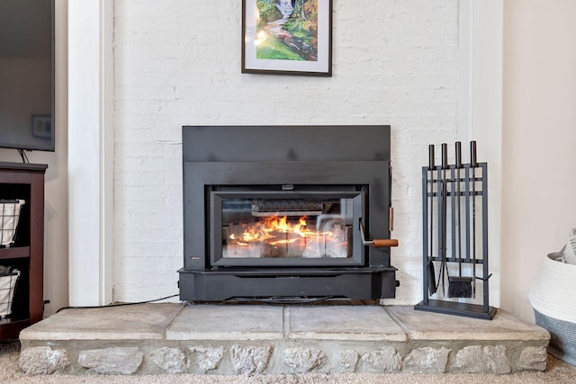 441 Cromwell Way, Lexington, KY 40503 - detailed view of a glass covered fireplace