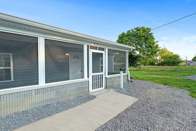 423 Perryville St, Harrodsburg, KY 40330 - entrance to property