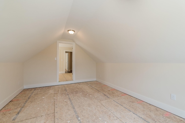 4185 Buttermilk Rd, Lexington, KY 40509 - bonus room with lofted ceiling and baseboards