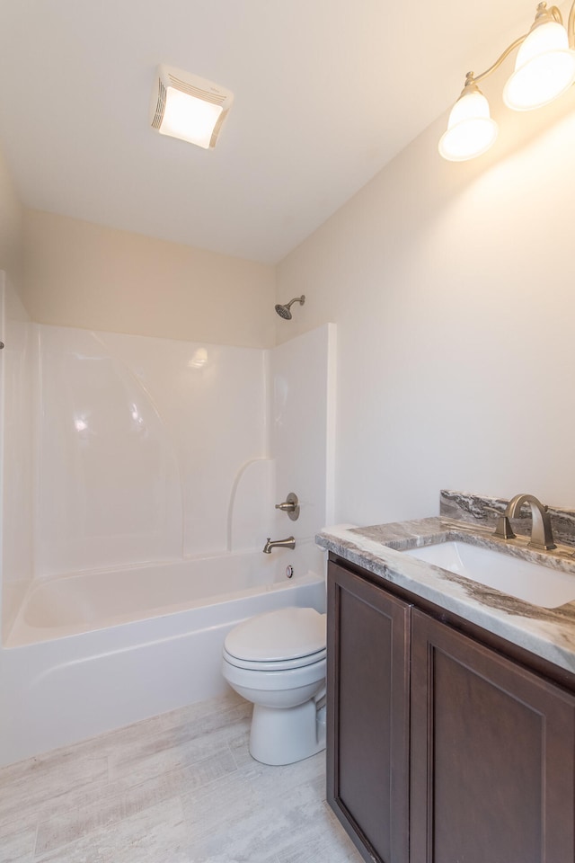 4185 Buttermilk Rd, Lexington, KY 40509 - bathroom featuring vanity and shower / bath combination