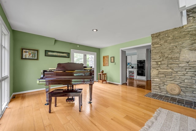 2968 Delong Rd, Lexington, KY 40515 - living area featuring baseboards and light wood-style flooring