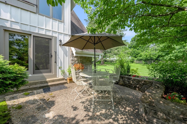 2968 Delong Rd, Lexington, KY 40515 - view of patio / terrace featuring entry steps and outdoor dining area