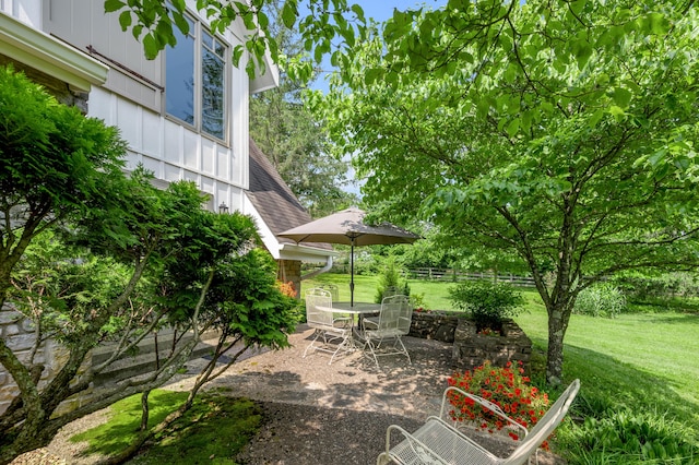 2968 Delong Rd, Lexington, KY 40515 - view of patio / terrace