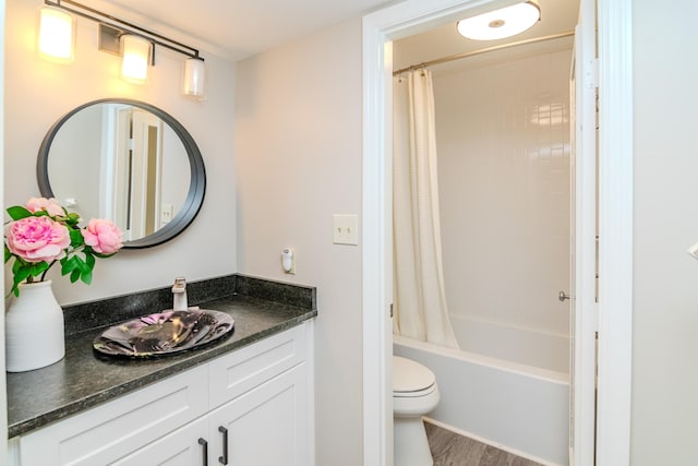 395 Redding Rd Unit 30, Lexington, KY 40517 - full bathroom with vanity, shower / bath combo with shower curtain, and wood finished floors