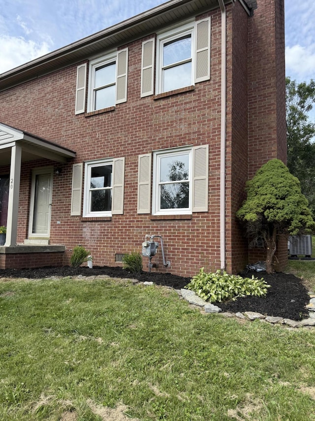 20 Heather Ln, Winchester, KY 40391 - townhome / multi-family property with brick siding and a front yard