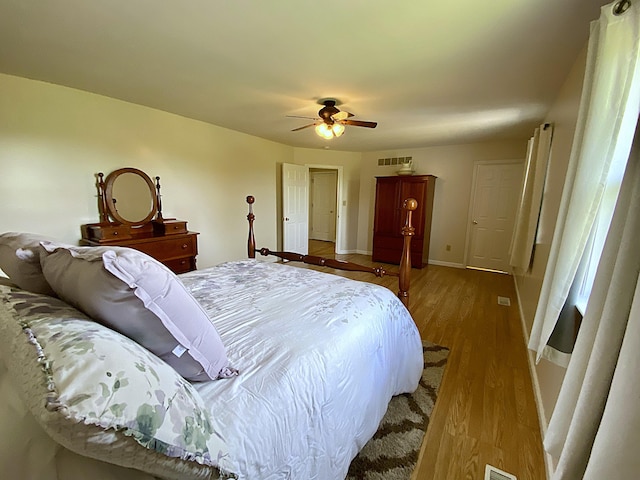 5515 Van Meter Rd, Winchester, KY 40391 - bedroom featuring wood finished floors and ceiling fan