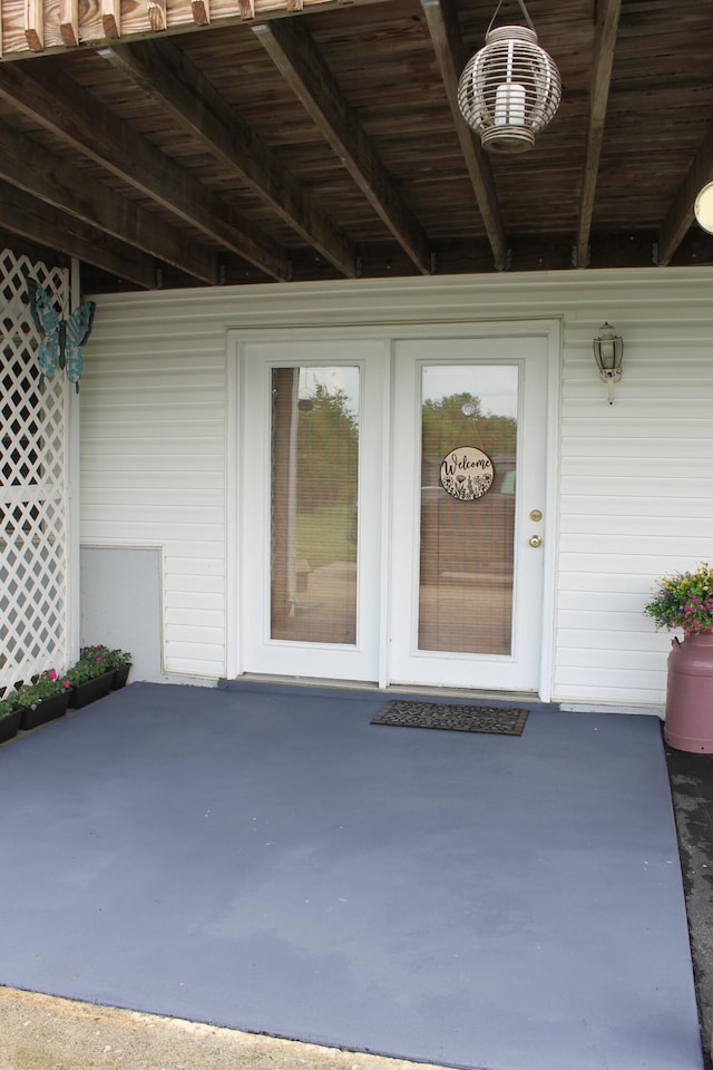 5515 Van Meter Rd, Winchester, KY 40391 - view of exterior entry featuring a patio