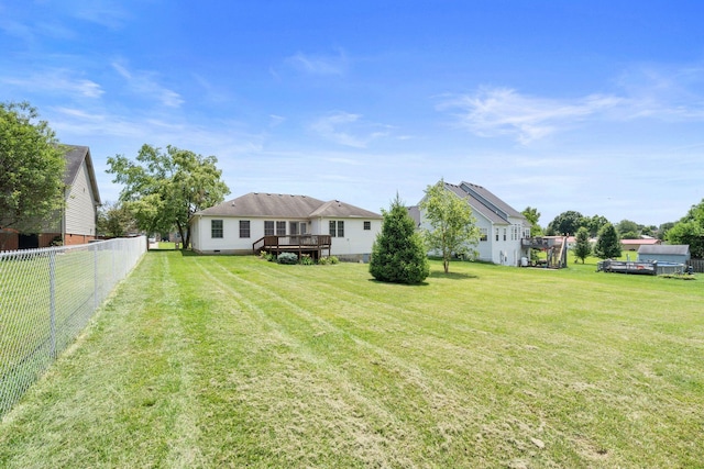 313 Man O War Ct, Lawrenceburg, KY 40342 - view of yard with a deck