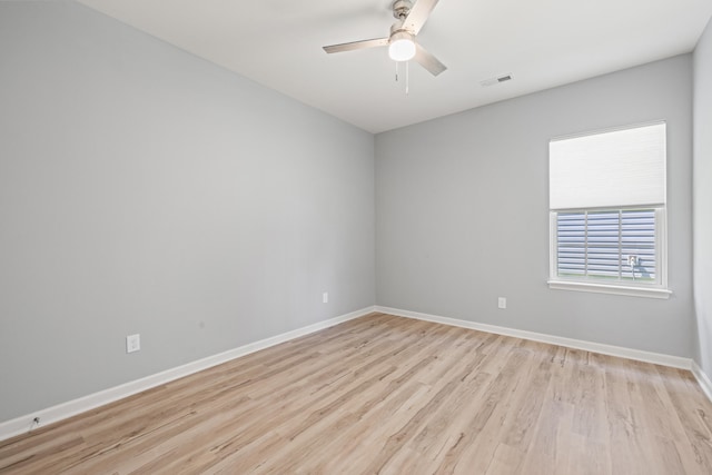 1152 Leanndra Park, Lexington, KY 40511 - unfurnished room with light wood-style floors and ceiling fan
