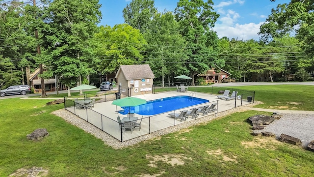 2394 Roberts Bend Rd, Burnside, KY 42519 - community pool with an outbuilding and a patio area