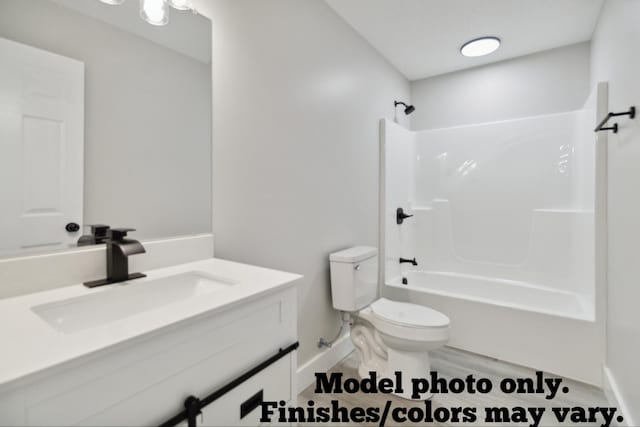 61 Vine St, Corbin, KY 40701 - full bath featuring vanity and shower / bathtub combination