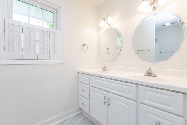 471 Westerfield Way Unit 40503, Lexington, KY 40503 - full bath with double vanity and baseboards