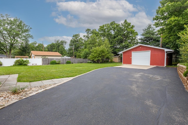 471 Westerfield Way Unit 40503, Lexington, KY 40503 - detached garage with asphalt driveway