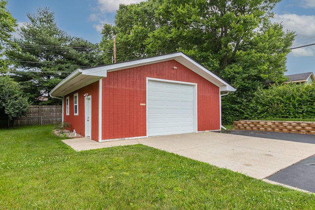 471 Westerfield Way Unit 40503, Lexington, KY 40503 - detached garage with driveway