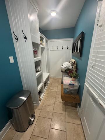 5 Abbey Ln, Middlesboro, KY 40965 - mudroom featuring baseboards