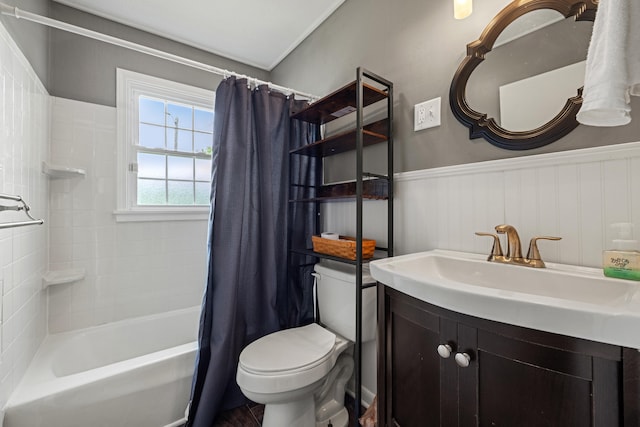 215 New Dixville Rd, Harrodsburg, KY 40330 - bathroom featuring shower / tub combo with curtain, wainscoting, and vanity