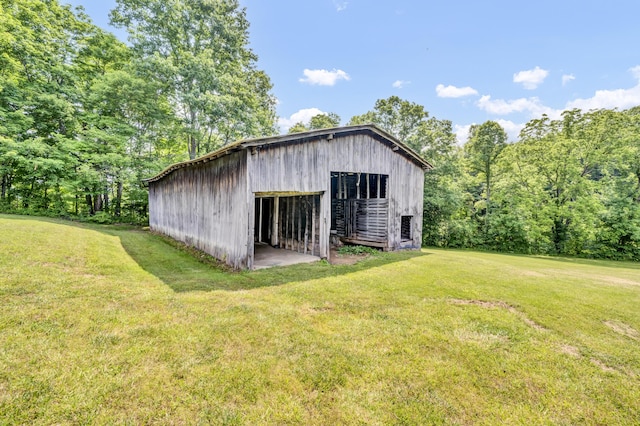 72 Blevins Ln, Vanceburg, KY 41179 - view of pole building with a yard
