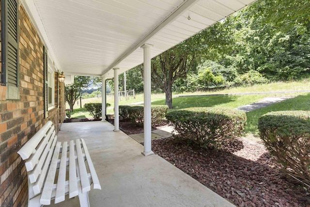 1751 Piney Grove Rd, Somerset, KY 42501 - covered porch with a yard