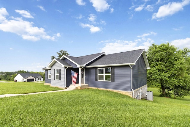 81 Grand Crossing Ct, Somerset, KY 42503 - ranch-style house with a front yard and roof with shingles