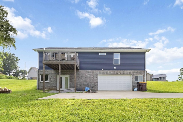 81 Grand Crossing Ct, Somerset, KY 42503 - back of house with brick siding, a lawn, an attached garage, and driveway