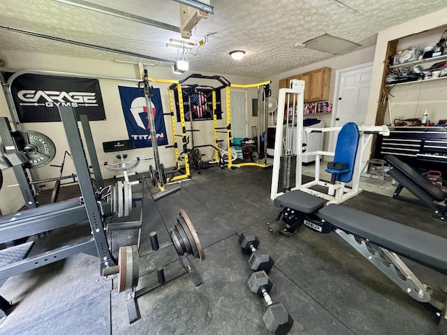 190 Keeneland Trl, Corbin, KY 40701 - exercise room featuring a garage