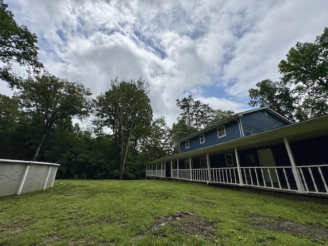 190 Keeneland Trl, Corbin, KY 40701 - view of green lawn featuring an outdoor pool