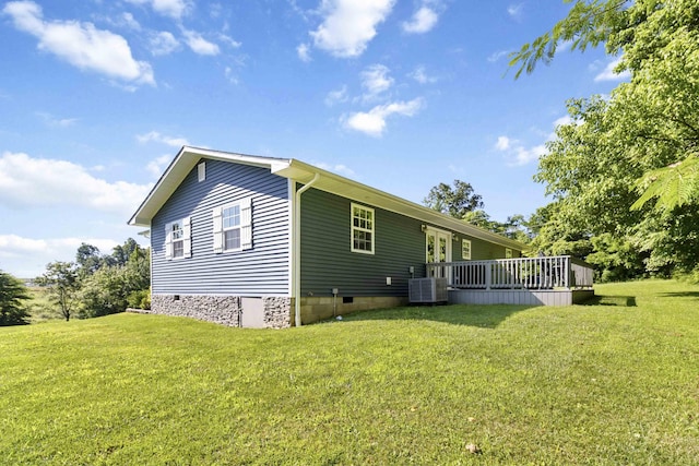 168 Kentucky Ln, Pine Knot, KY 42635 - view of property exterior with crawl space, a wooden deck, and a lawn