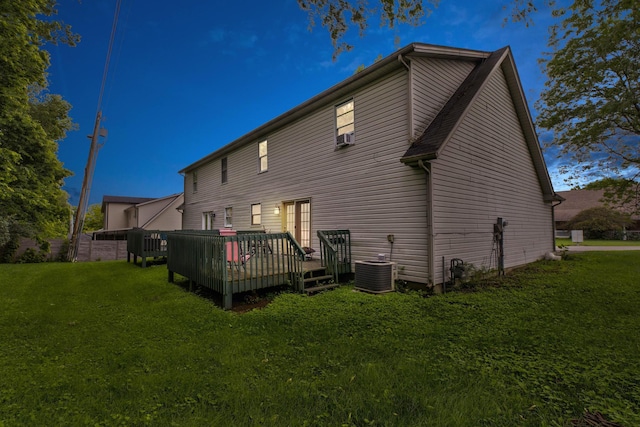 109 Quail Ridge Rd, Winchester, KY 40391 - rear view of house with a wooden deck and a lawn