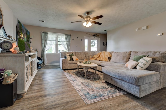 111 Quail Ridge Rd, Winchester, KY 40391 - living area with ceiling fan, a textured ceiling, and wood finished floors