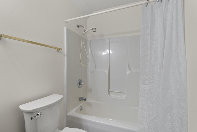 1048 Vero Ct, Lexington, KY 40509 - bathroom featuring shower / tub combo and toilet