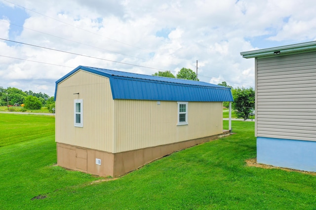 1809 Pine Top Rd, London, KY 40741 - view of side of property with a yard, a metal roof, and a gambrel roof