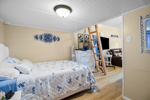 1809 Pine Top Rd, London, KY 40741 - bedroom featuring wood finished floors