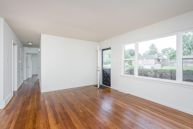 139 Tartan Dr, Lexington, KY 40517 - empty room featuring dark wood-style floors and baseboards