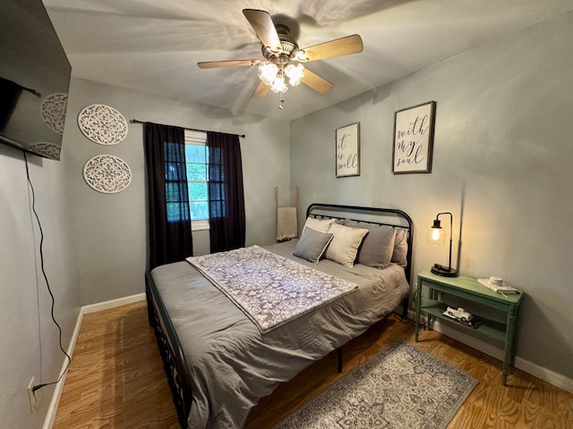 120 Lanetown Rd, Nancy, KY 42544 - bedroom featuring wood finished floors and a ceiling fan