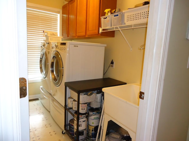 407 Autumn Dr, Lancaster, KY 40444 - laundry area with independent washer and dryer and cabinet space