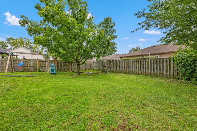 332 Weslyn Way, Nicholasville, KY 40356 - view of fenced backyard