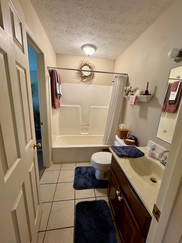 4295 Vince Rd, Nicholasville, KY 40356 - bathroom featuring vanity, shower / tub combo, tile patterned flooring, and a textured ceiling