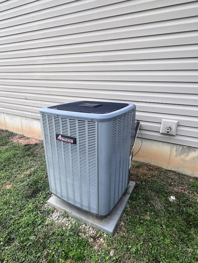 195 Copperhead Rd, Corbin, KY 40701 - exterior view of a central AC unit
