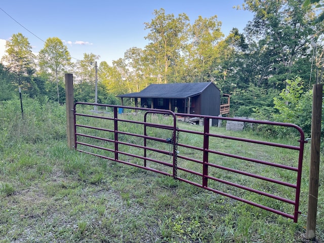 852 Buck Creek Cir, Somerset, KY 42501 - gate featuring an exterior structure and an outbuilding