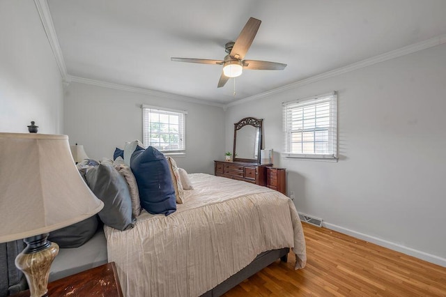 204 Tecumseh Trl, Frankfort, KY 40601 - bedroom featuring ornamental molding, wood finished floors, and a ceiling fan