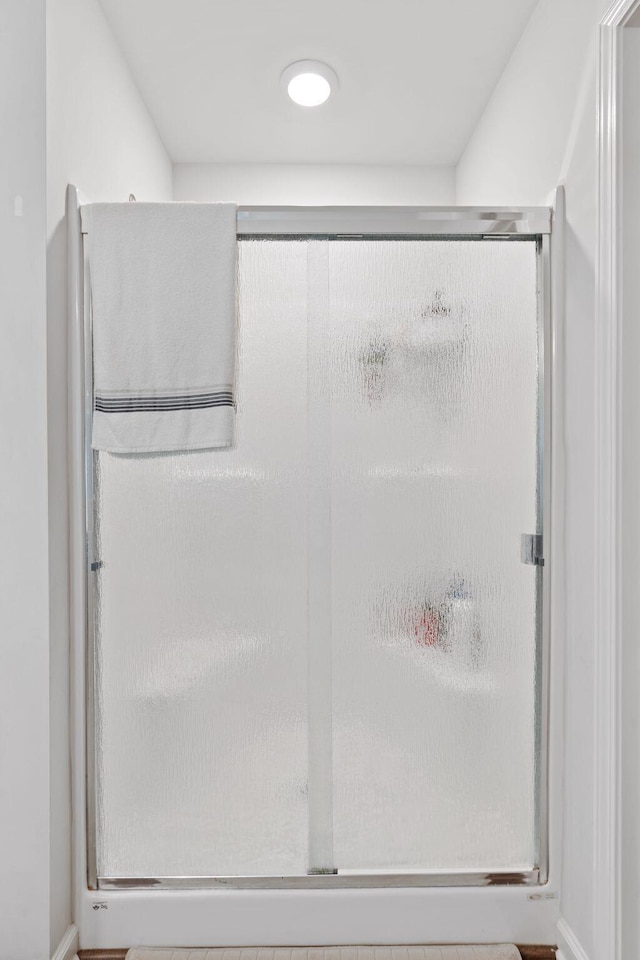 137 Kirkstall Way, Georgetown, KY 40324 - full bath with a shower stall and baseboards