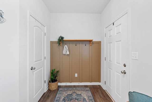 137 Kirkstall Way, Georgetown, KY 40324 - entryway with dark wood-type flooring