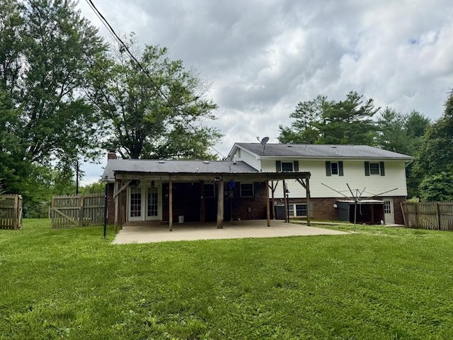 123 Hillandale Dr, Somerset, KY 42501 - rear view of property featuring a patio area and a chimney