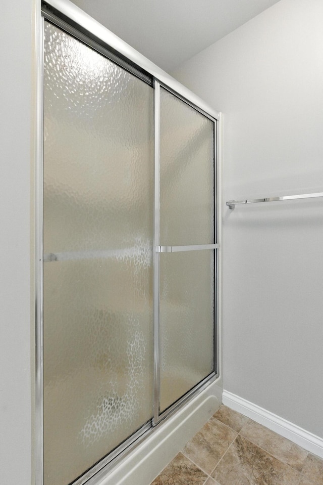 4433 River Ridge Rd, Lexington, KY 40515 - full bath featuring baseboards and an enclosed shower