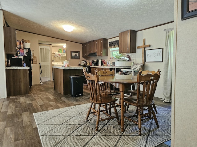 421 Dry Branch Rd, Morehead, KY 40351 - dining space with dark wood-style flooring and a textured ceiling