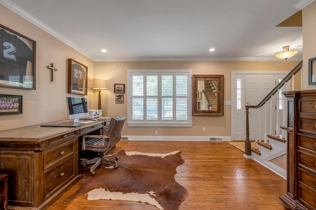 2609 Idlewood Dr, Lexington, KY 40513 - home office featuring wood finished floors, recessed lighting, and ornamental molding