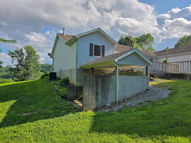 1445 Bastin Creek Rd, Kings Mountain, KY 40442 - view of side of property with a yard and a wooden deck