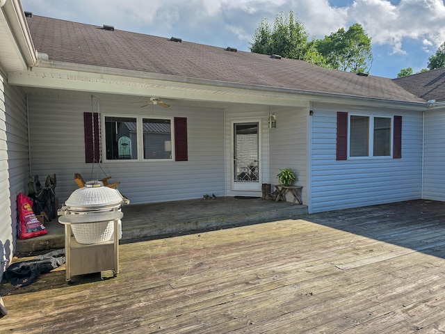 1445 Bastin Creek Rd, Kings Mountain, KY 40442 - wooden deck featuring a ceiling fan