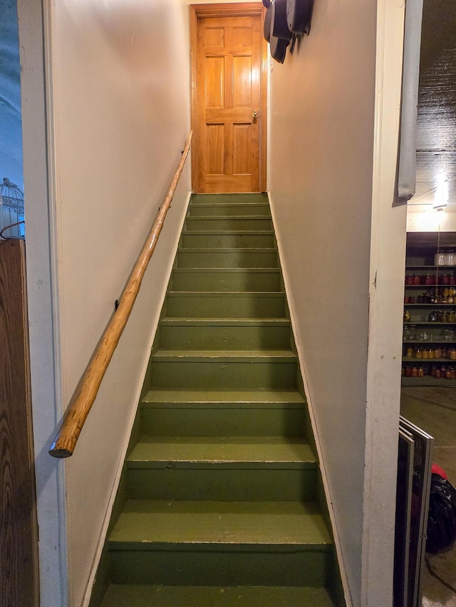 1445 Bastin Creek Rd, Kings Mountain, KY 40442 - view of stairs