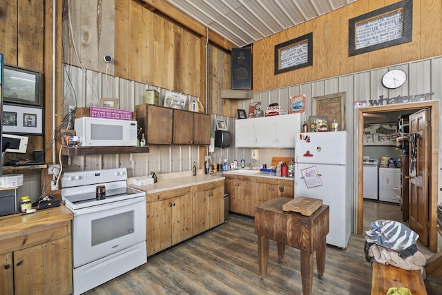 4111 Stanford Rd, Danville, KY 40422 - kitchen featuring white appliances, separate washer and dryer, light countertops, and dark wood-type flooring